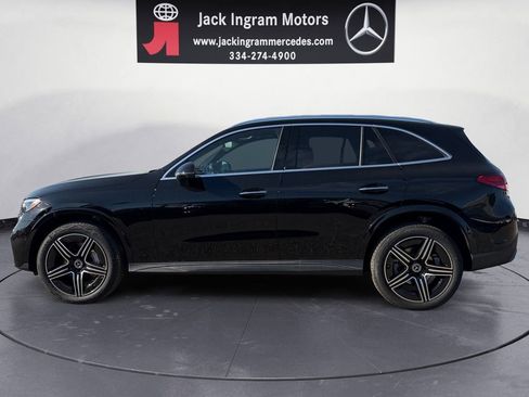 New 2026 Mercedes-Benz GLC 300 image 2