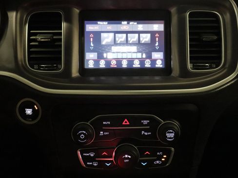 Used 2021 Dodge Charger SXT w/ Leather Interior Group image 19