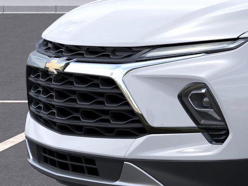 New 2025 Chevrolet Blazer LT w/ Convenience Package image 13