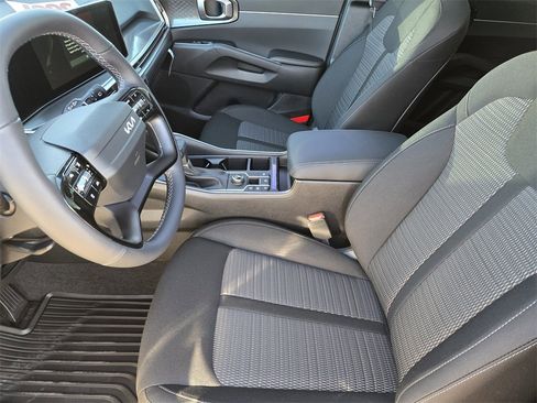 New 2026 Kia Sorento LX image 13