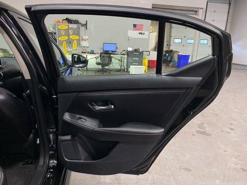 Used 2021 Nissan Sentra SR w/ SR Premium Package image 26