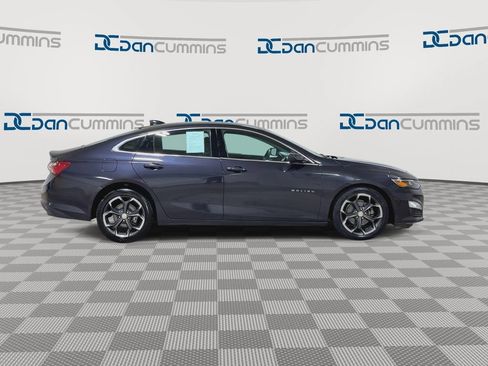 Used 2022 Chevrolet Malibu LT FWD image 9