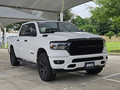 Used 2023 RAM 1500 Lone Star AWD/4WD image 3