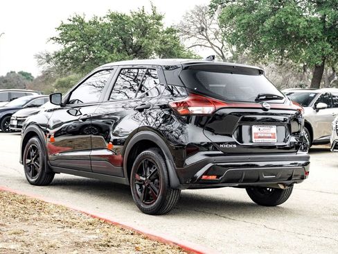 Used 2025 Nissan Kicks Play S image 7