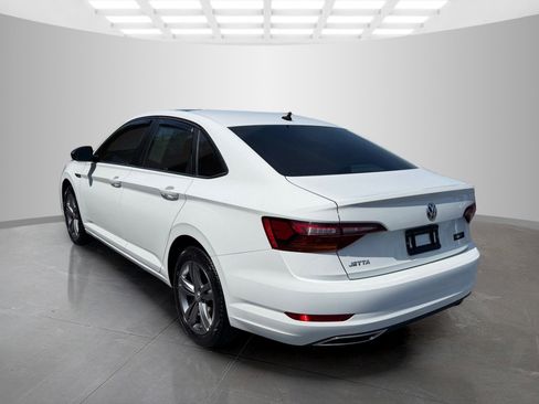 Used 2019 Volkswagen Jetta R-Line w/ R-Line Cold Weather Package FWD image 4