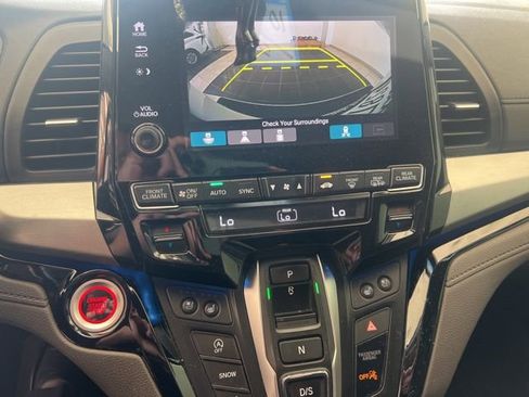 Used 2018 Honda Odyssey Elite image 21