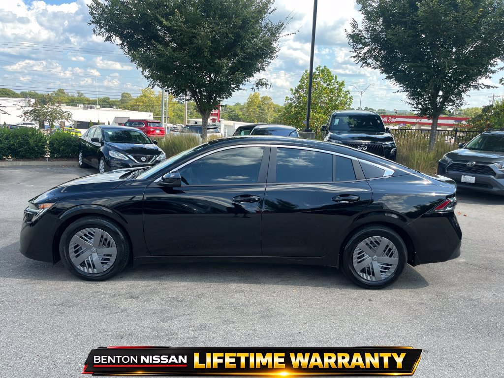 Used 2026 Nissan Sentra SV w/ Floor Mat Package FWD image 6