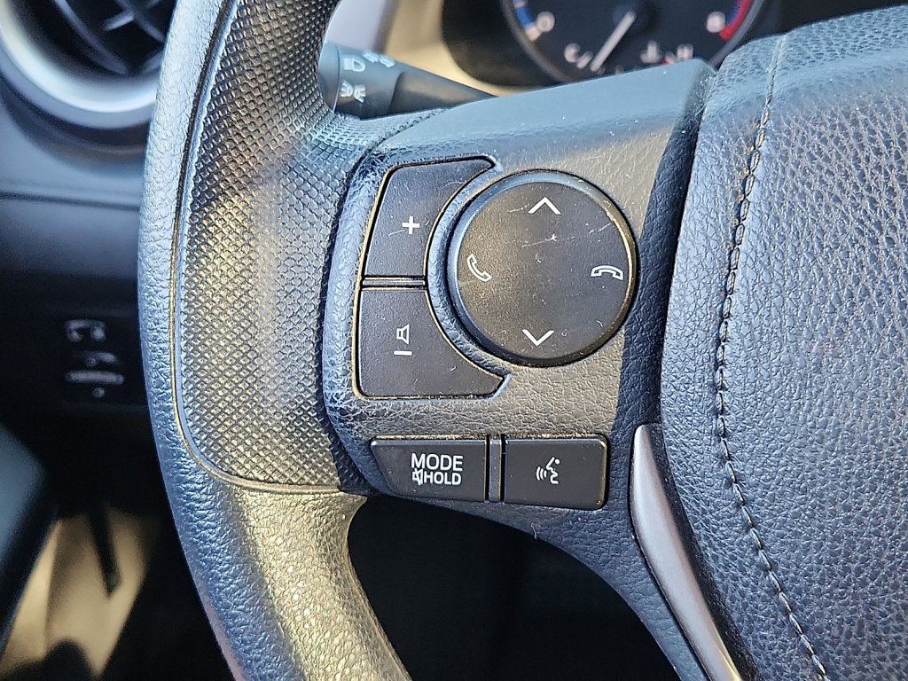 Used 2017 Toyota RAV4 LE w/ All Weather Liner Package AWD/4WD image 20