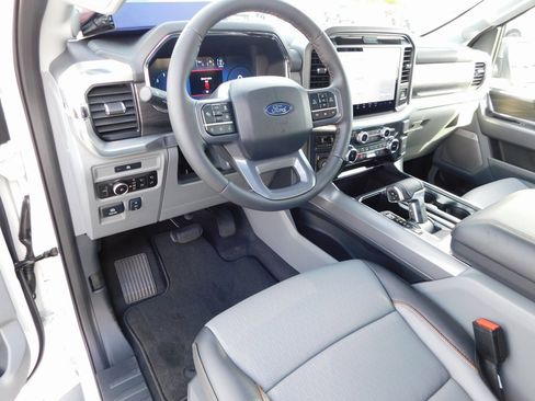 New 2025 Ford F150 Lariat w/ Equipment Group 501A Mid image 19