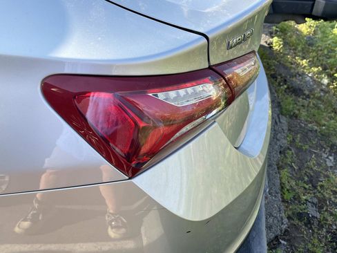 Used 2021 Chevrolet Malibu LT image 7