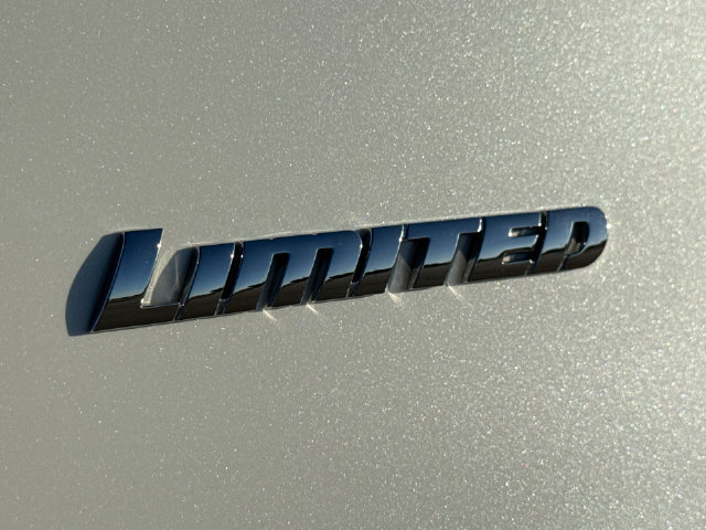 Used 2023 Toyota 4Runner Limited AWD/4WD image 6