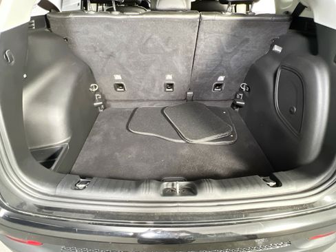 Used 2022 Jeep Compass Latitude w/ Sun and Sound Group image 24