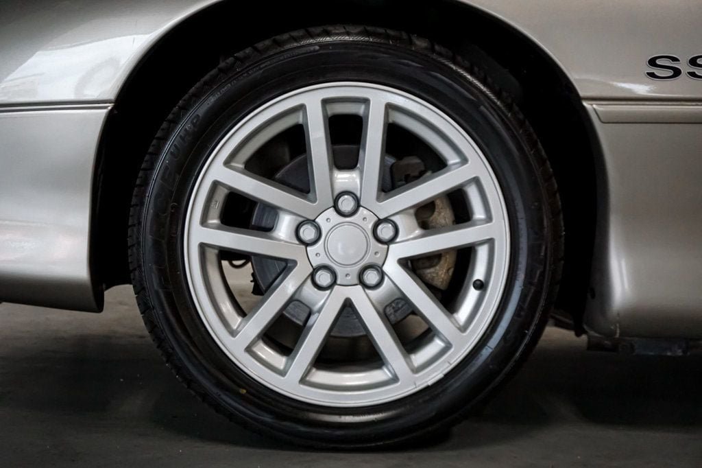 Used 2002 Chevrolet Camaro Z28 w/ SS Performance/Appearance Pkg RWD image 52