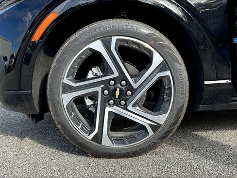 New 2026 Chevrolet Equinox EV LT w/ Convenience Package II image 8