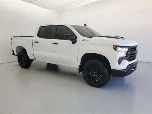 Used 2025 Chevrolet Silverado 1500 LT Trail Boss image 4