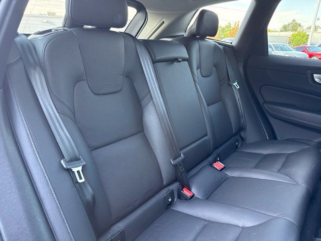 Used 2024 Volvo XC60 T8 Plus w/ Protection Package Premier AWD/4WD image 13