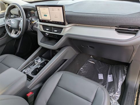 New 2026 Ford Explorer Active w/ Active Comfort Package image 22