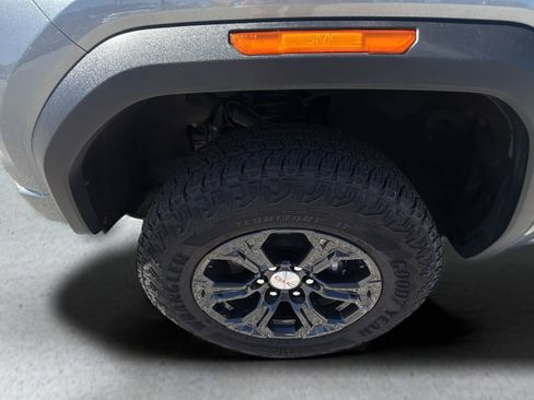 Used 2023 GMC Canyon Elevation w/ Elevation Premium Package image 14