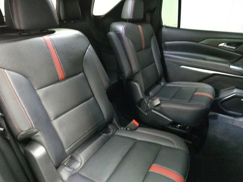 Used 2026 Chevrolet Traverse RS AWD/4WD image 17