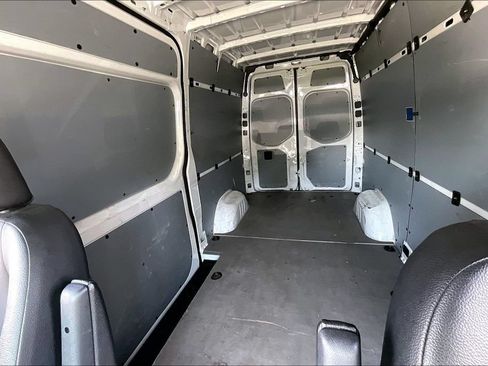 Used 2023 Mercedes-Benz Sprinter 2500 image 17
