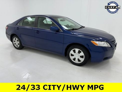 Used 2007 Toyota Camry LE image 1