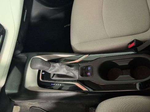 Used 2021 Toyota Corolla LE w/ Carpet Mat Package (TMS) image 19