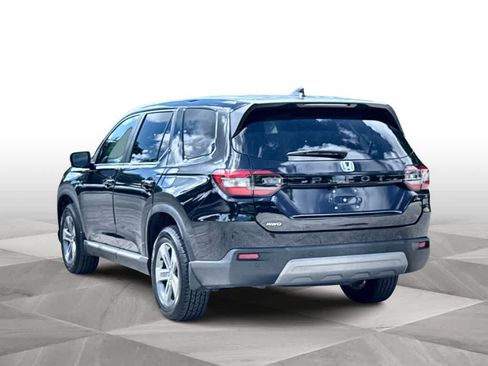 Used 2023 Honda Pilot EX-L image 6