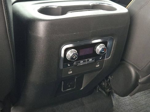 Used 2023 GMC Yukon XL AT4 w/ AT4 Premium Package AWD/4WD image 27