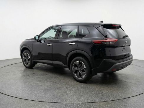 Used 2025 Nissan Rogue SV image 6