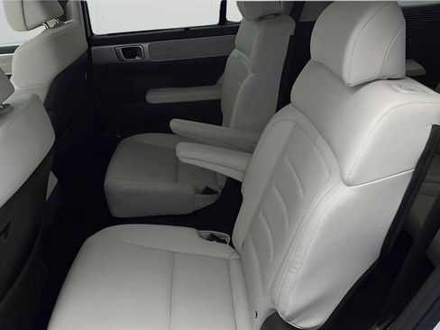 Used 2024 Hyundai Santa Fe Calligraphy AWD/4WD image 9