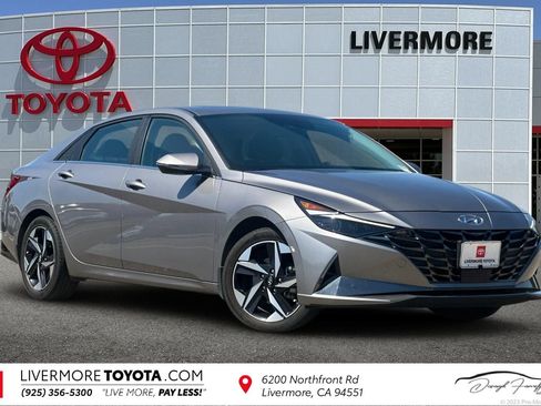 Used 2023 Hyundai Elantra Limited FWD image 1