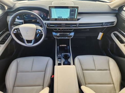 New 2026 Lincoln Corsair Premiere image 11