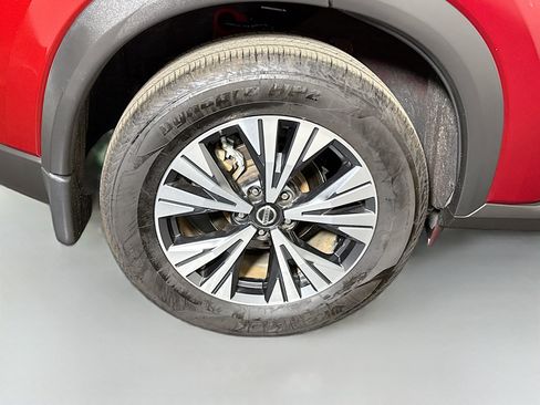 Used 2021 Nissan Rogue SV w/ Premium Package FWD image 33