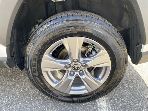 Used 2025 Toyota RAV4 XLE image 15