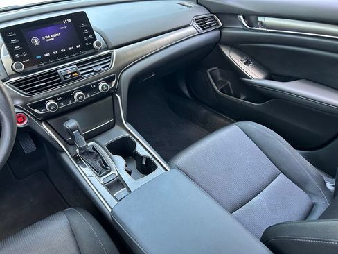 Used 2020 Honda Accord LX image 11