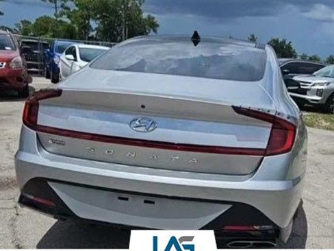 Used 2021 Hyundai Sonata SEL w/ Convenience Package FWD image 4