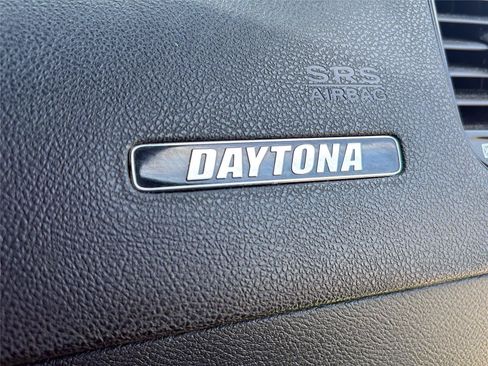 Used 2017 Dodge Charger R/T RWD image 21
