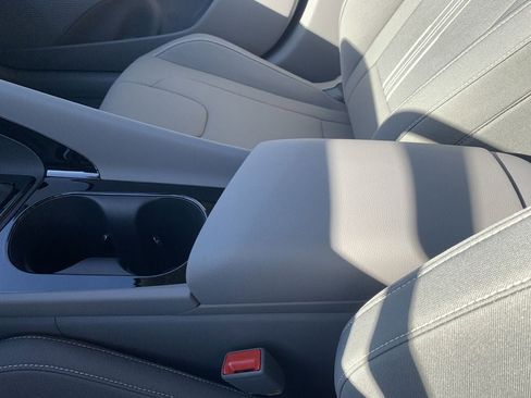 New 2025 Hyundai Elantra SEL image 22