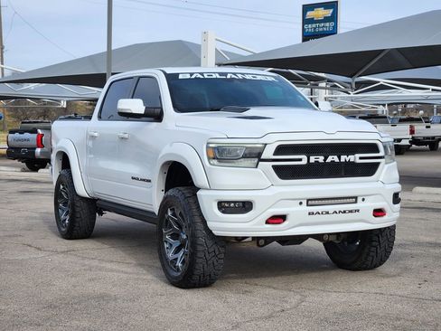 Used 2022 RAM 1500 Laramie w/ Sport Appearance Package AWD/4WD image 3