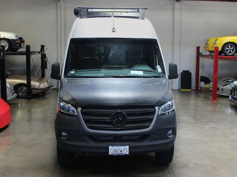 Used 2020 Mercedes-Benz Sprinter 2500 image 2