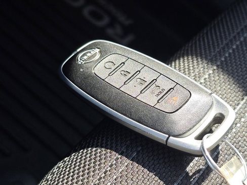 Used 2025 Nissan Rogue SV w/ Rock Creek Premium Package image 34