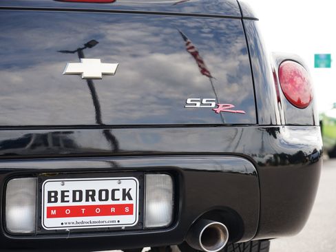 Used 2006 Chevrolet SSR w/ Preferred Equipment Group image 10