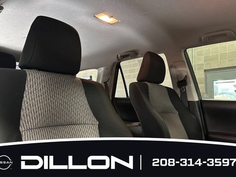 Used 2022 Toyota 4Runner SR5 AWD/4WD image 18