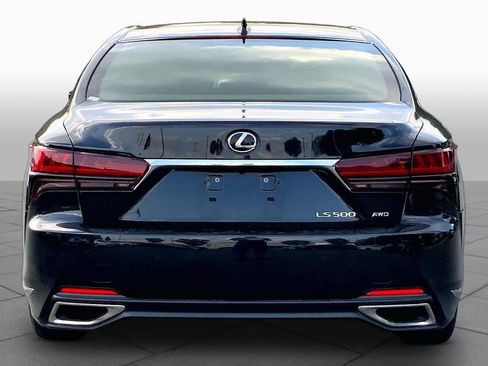 Certified 2022 Lexus LS 500 AWD w/ Interior Upgrade Package image 5