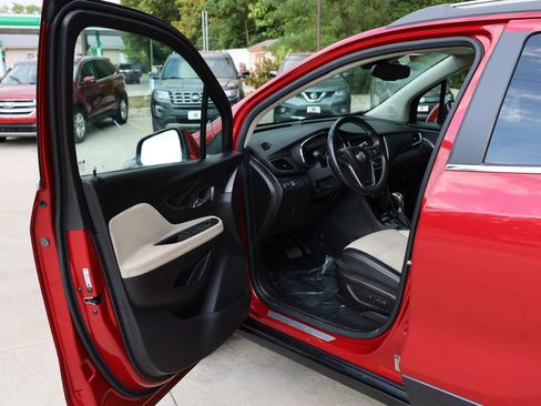 Used 2019 Buick Encore Preferred image 9