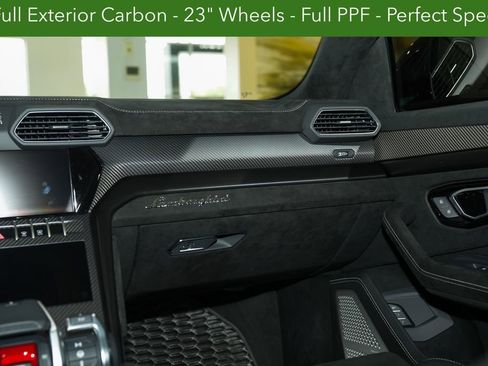 Used 2023 Lamborghini Urus Performante AWD/4WD image 56