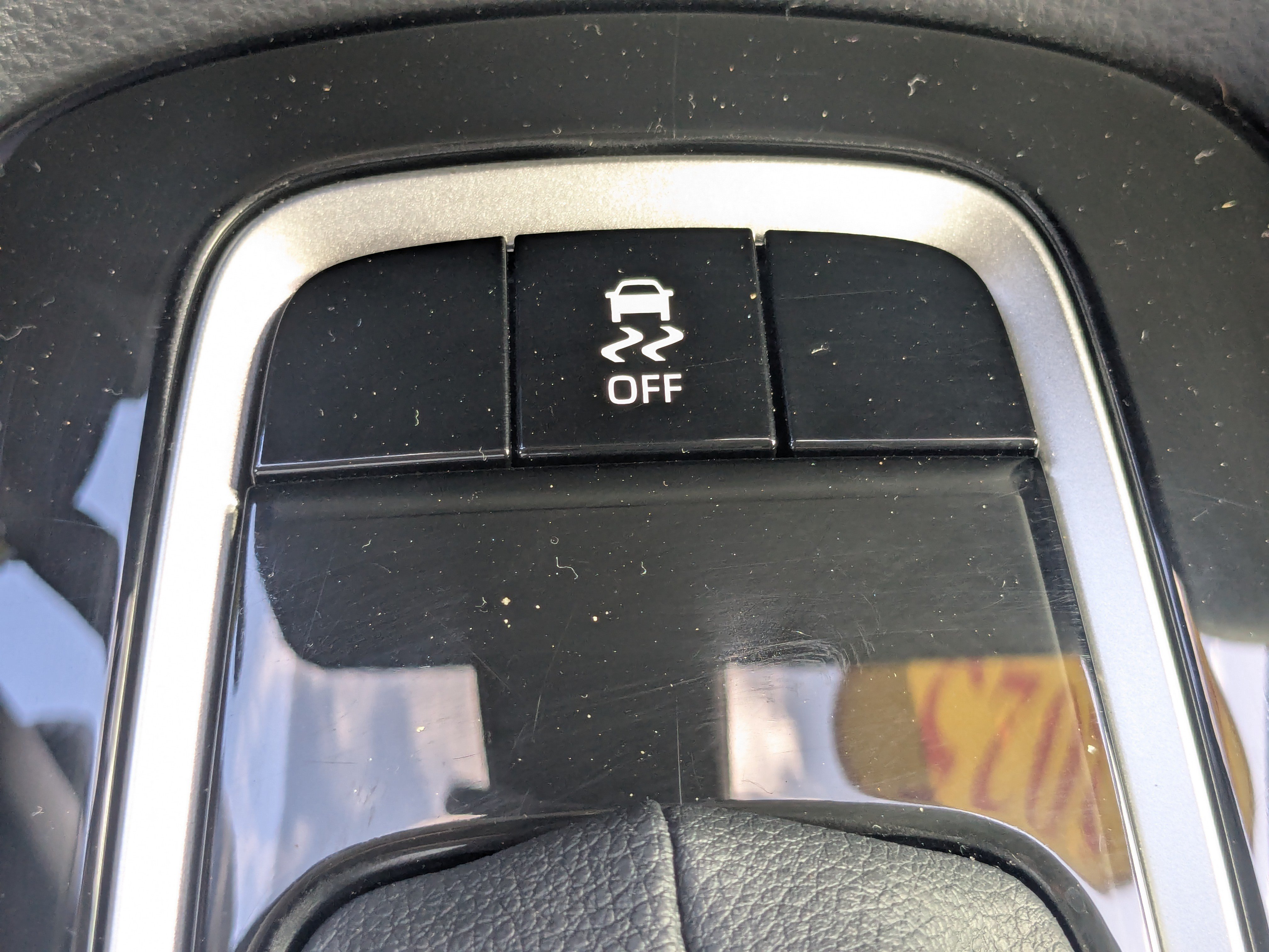 Used 2025 Toyota Corolla LE FWD image 25