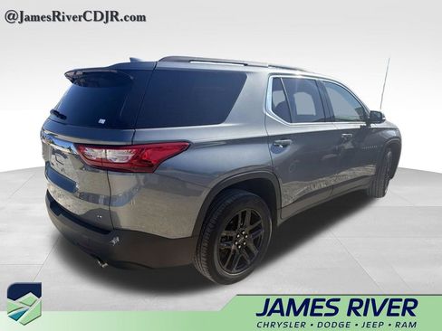 Used 2020 Chevrolet Traverse LT FWD image 6