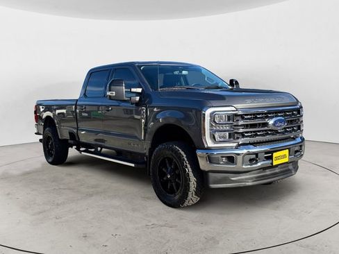 Used 2024 Ford F350 Lariat w/ Camper Package image 7