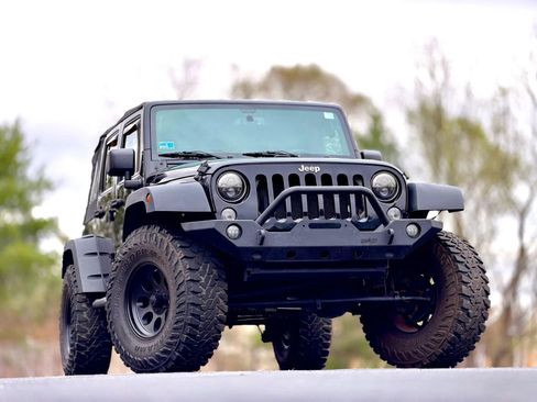 Used 2015 Jeep Wrangler Unlimited Sport w/ Quick Order Package 23S AWD/4WD image 4